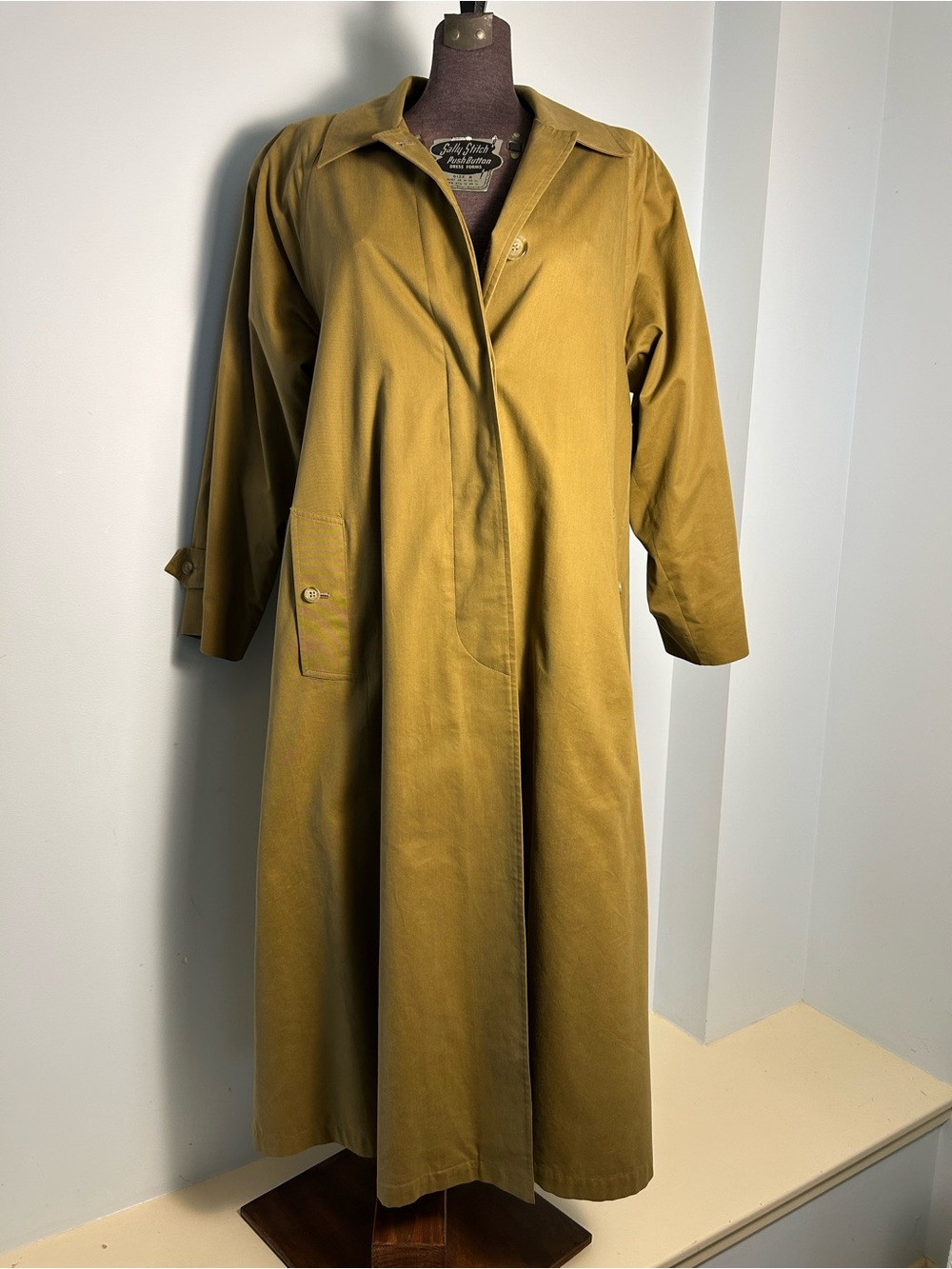 Burberry Olive Green Women's Trench Car Coat with Blue Check and Wool Liner